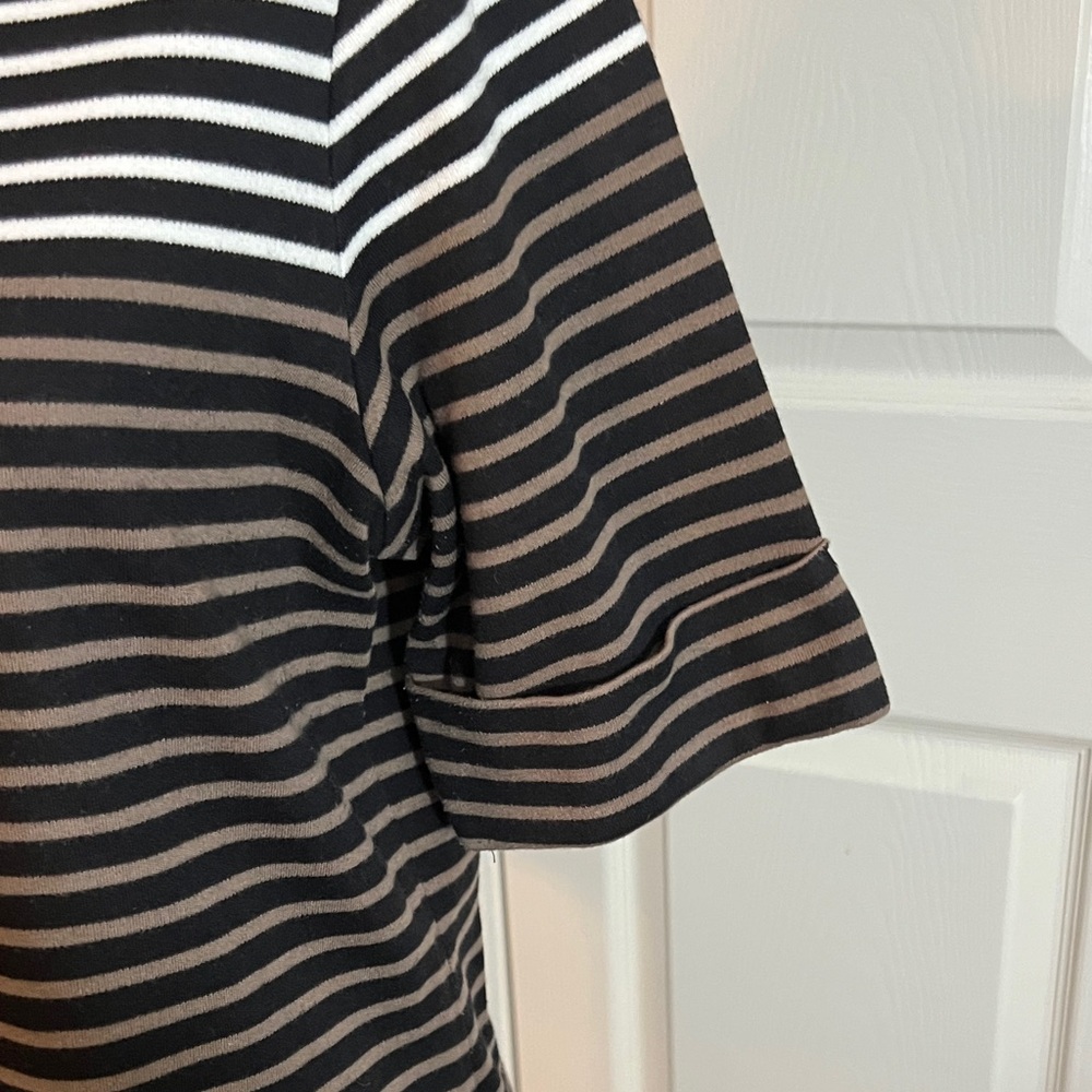Karen Scott Black and White Striped Short Sleeve Top - Picture 2 of 4